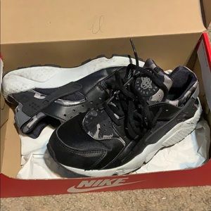 Women’s air huarache